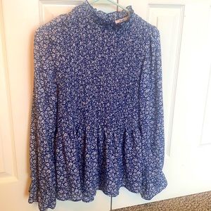 Francesca’s Size Medium Peplum Long Sleeve Blouse Blue